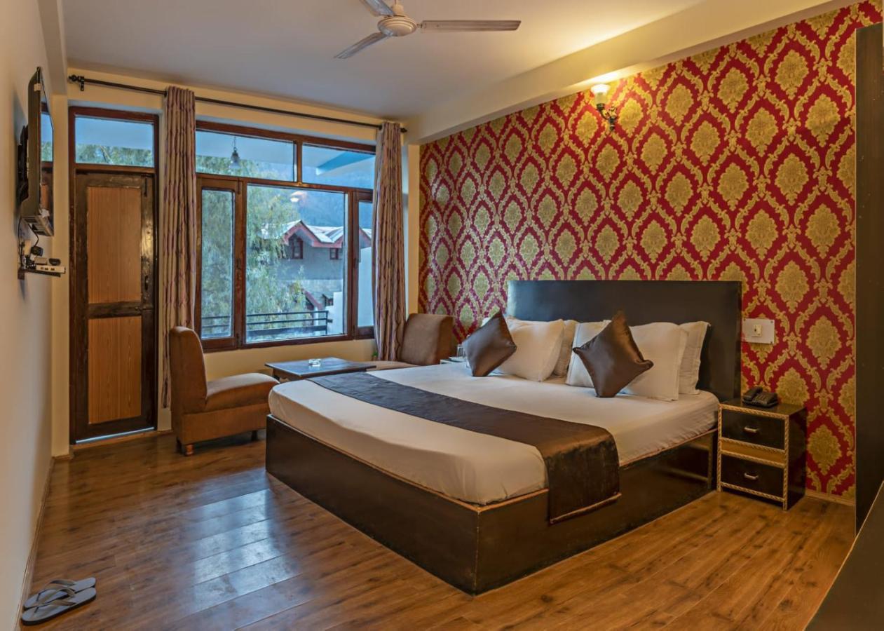 Hotel Silver Moon Manāli Extérieur photo